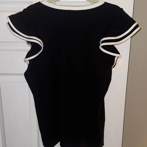 Anne Klein Black Top with White Ruffle Trim - Picture 5 of 6